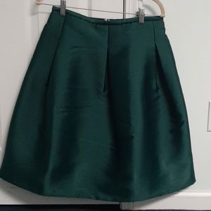 Green pleated lord and taylor skirt size 4